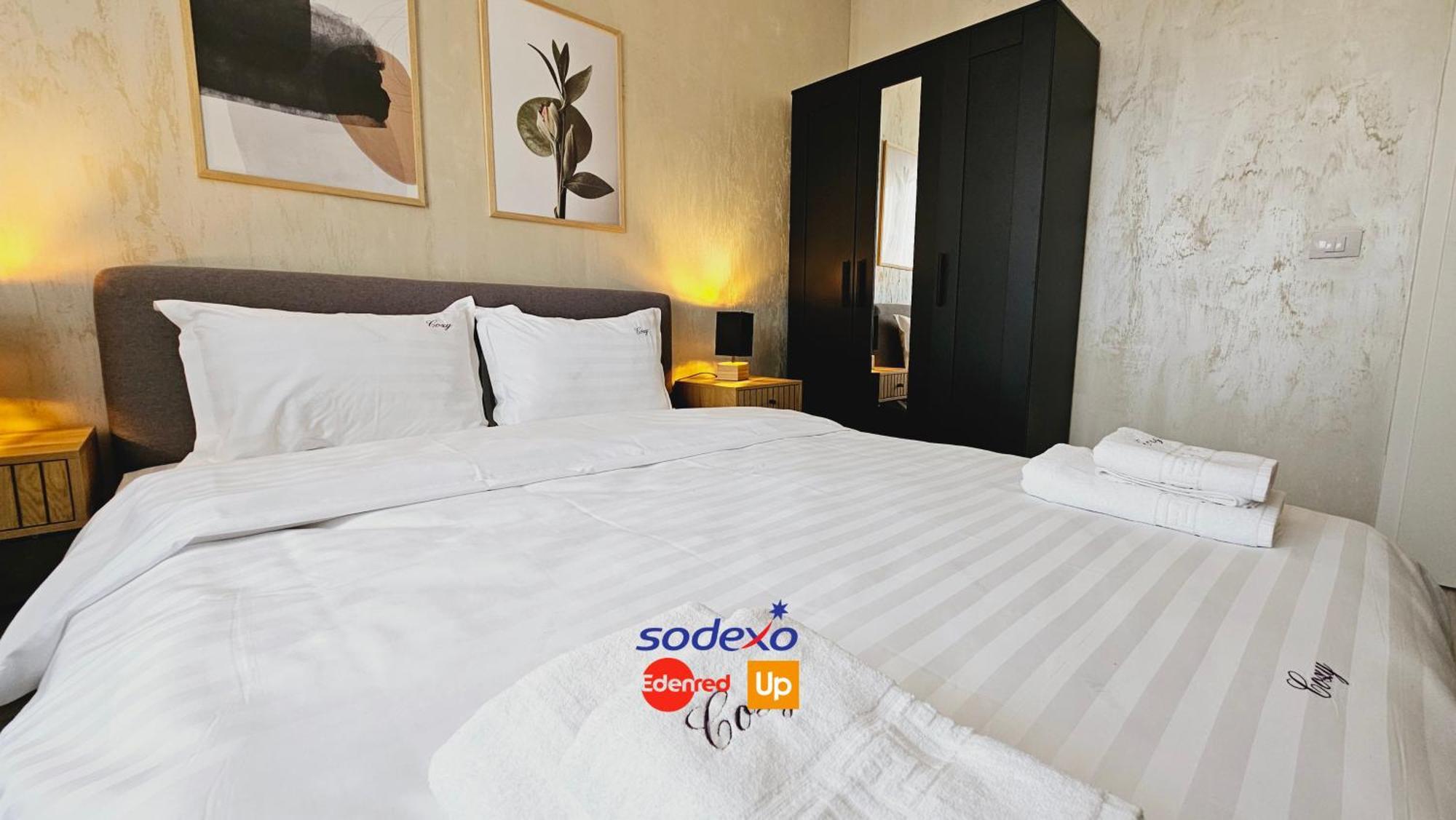 Cozy Apartments - Panoramic Suites Near Coresi Mall #Braşov Esterno foto