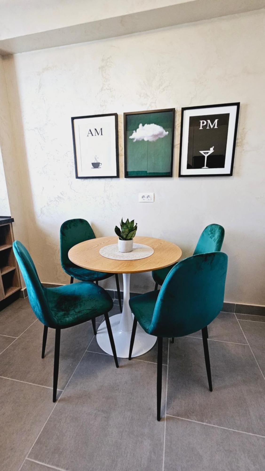 Cozy Apartments - Panoramic Suites Near Coresi Mall #Braşov Esterno foto