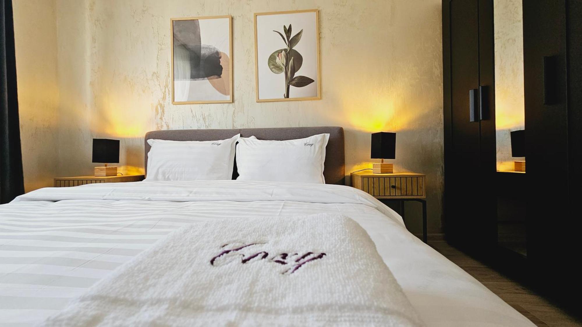Cozy Apartments - Panoramic Suites Near Coresi Mall #Braşov Esterno foto