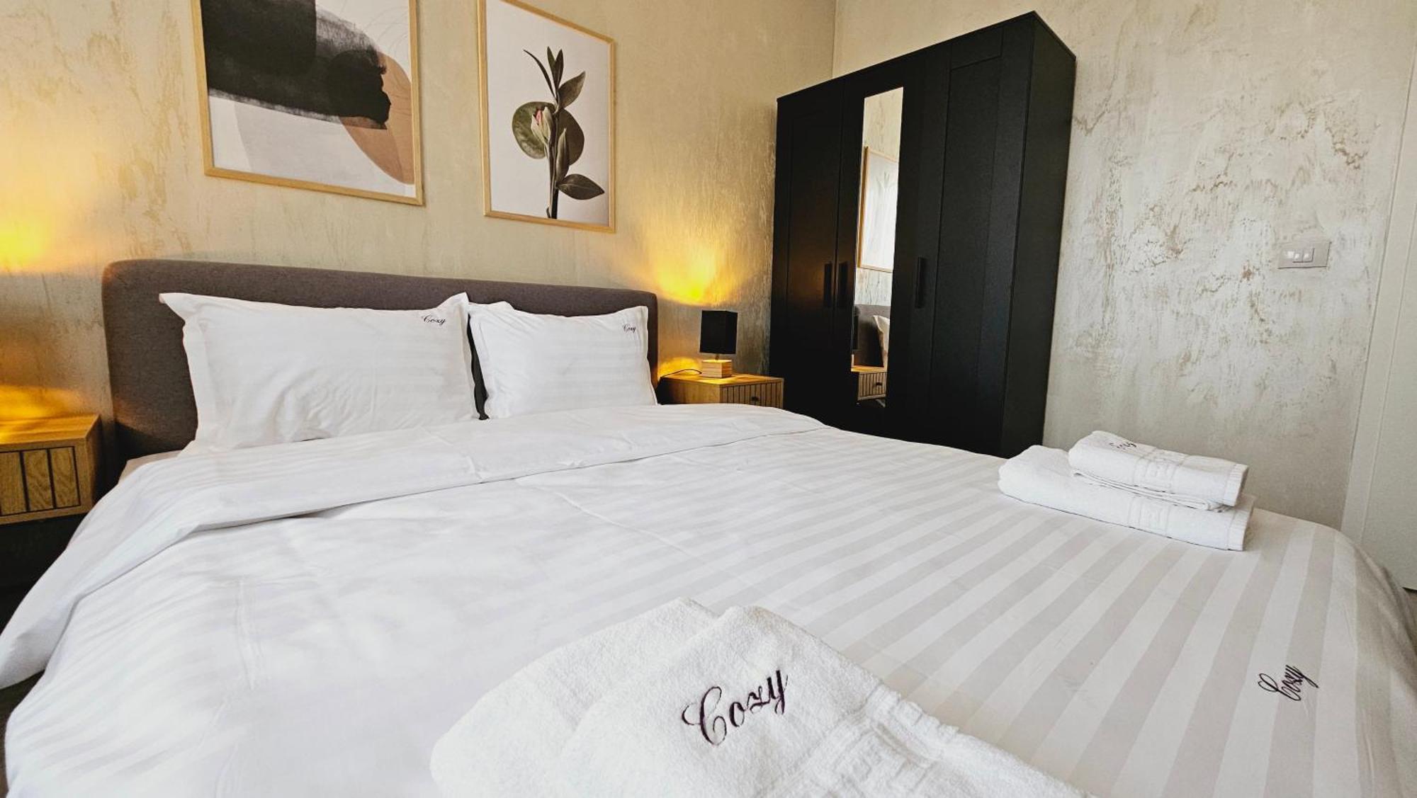 Cozy Apartments - Panoramic Suites Near Coresi Mall #Braşov Esterno foto